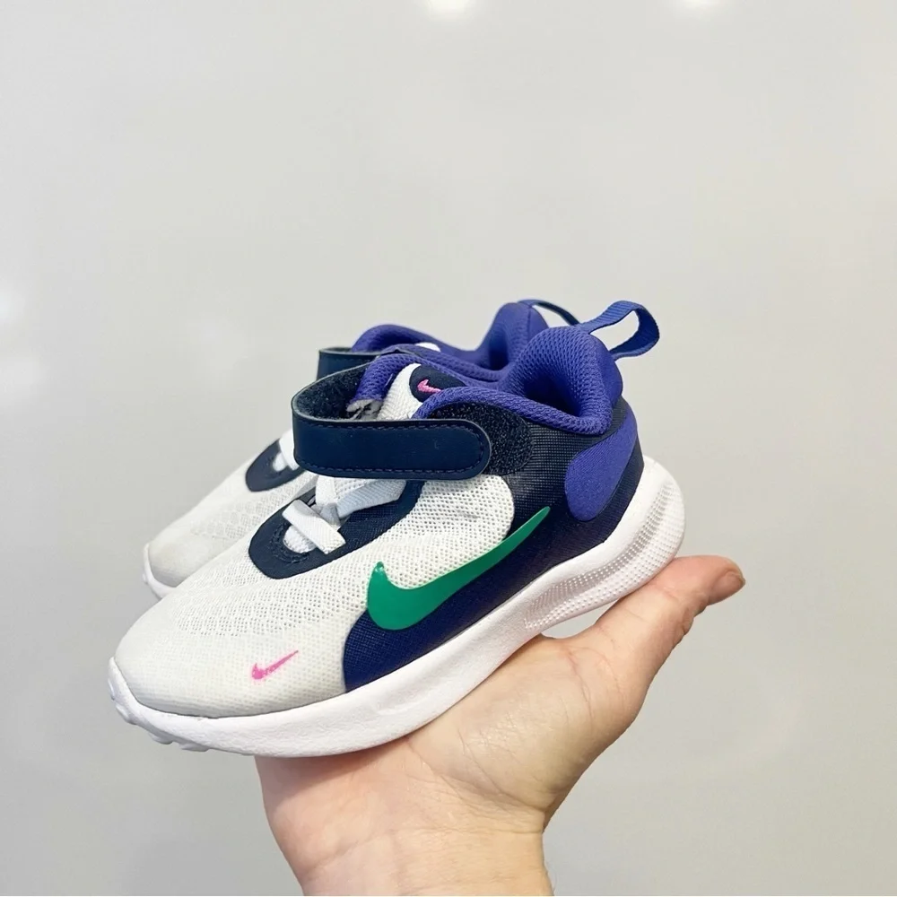 Nike revolution toddler
